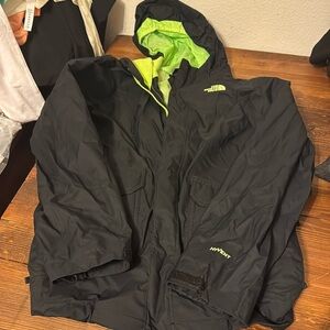 Boys north face wind breaker
